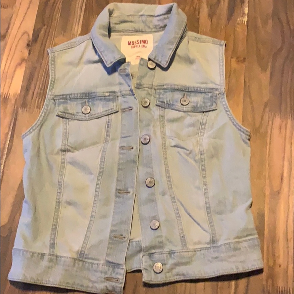 no sleeves jacket